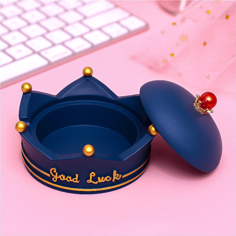 Home Office Trend - Cendrier couronne, cendrier pour femme. Tendance